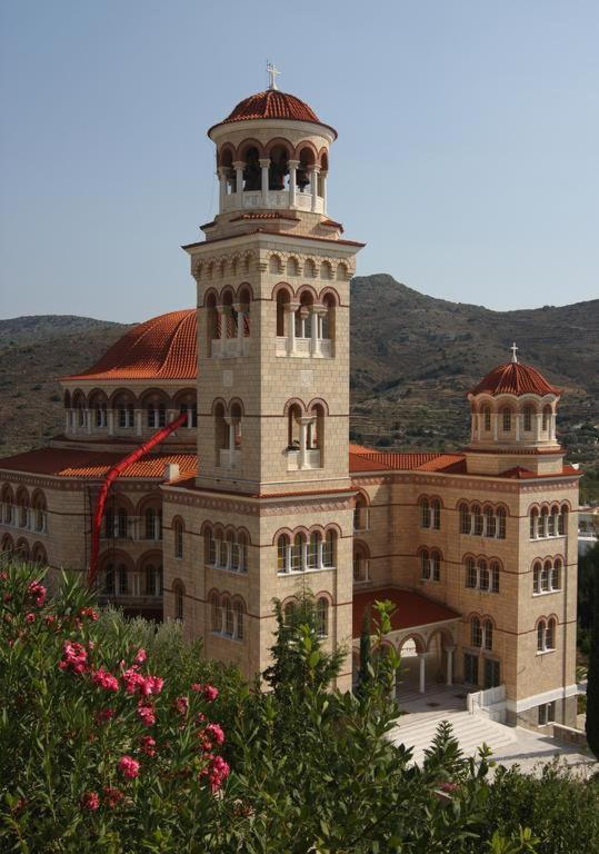 Attica Hotel Ephie Vathí Buitenkant foto