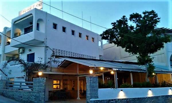 Attica Hotel Ephie Vathí Buitenkant foto