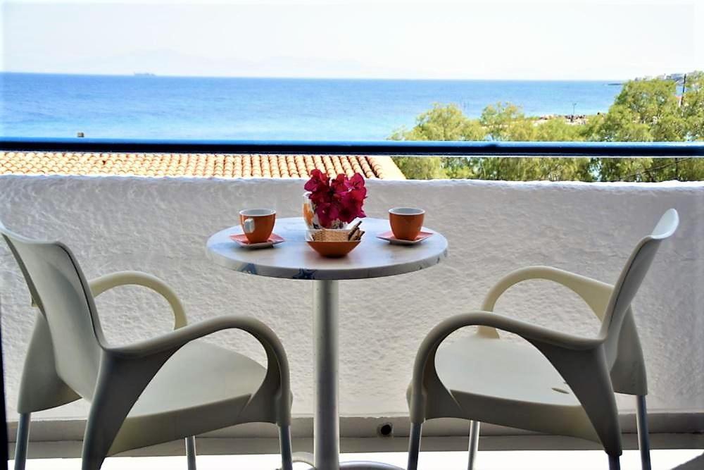 Attica Hotel Ephie Vathí Buitenkant foto