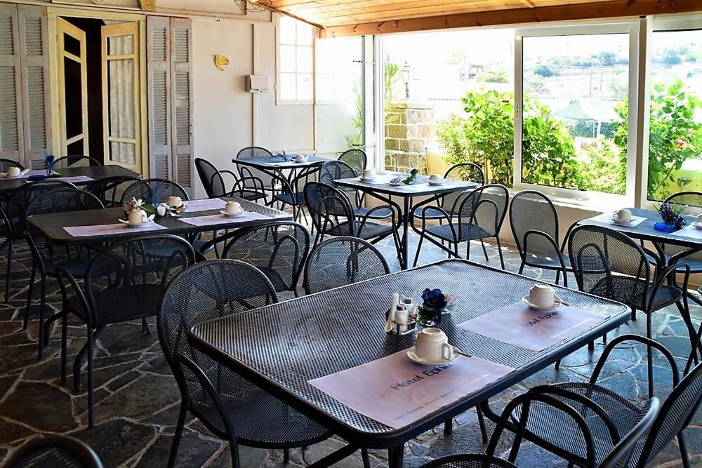 Attica Hotel Ephie Vathí Buitenkant foto
